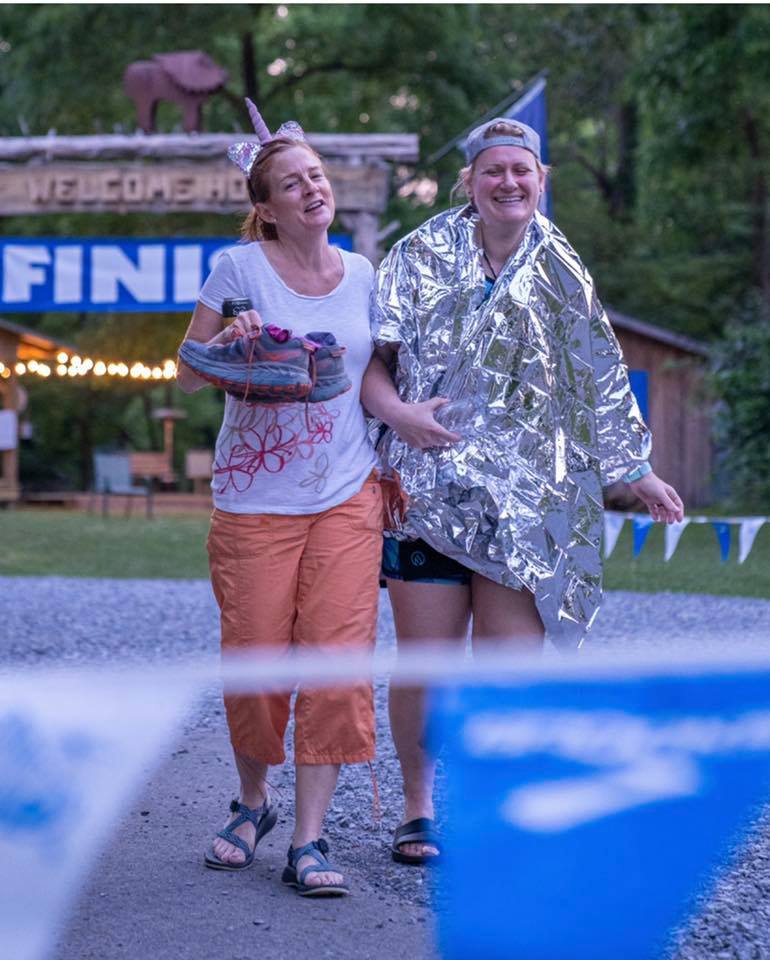 Running your first 50 miler: bring a crew or a finish line friend! 