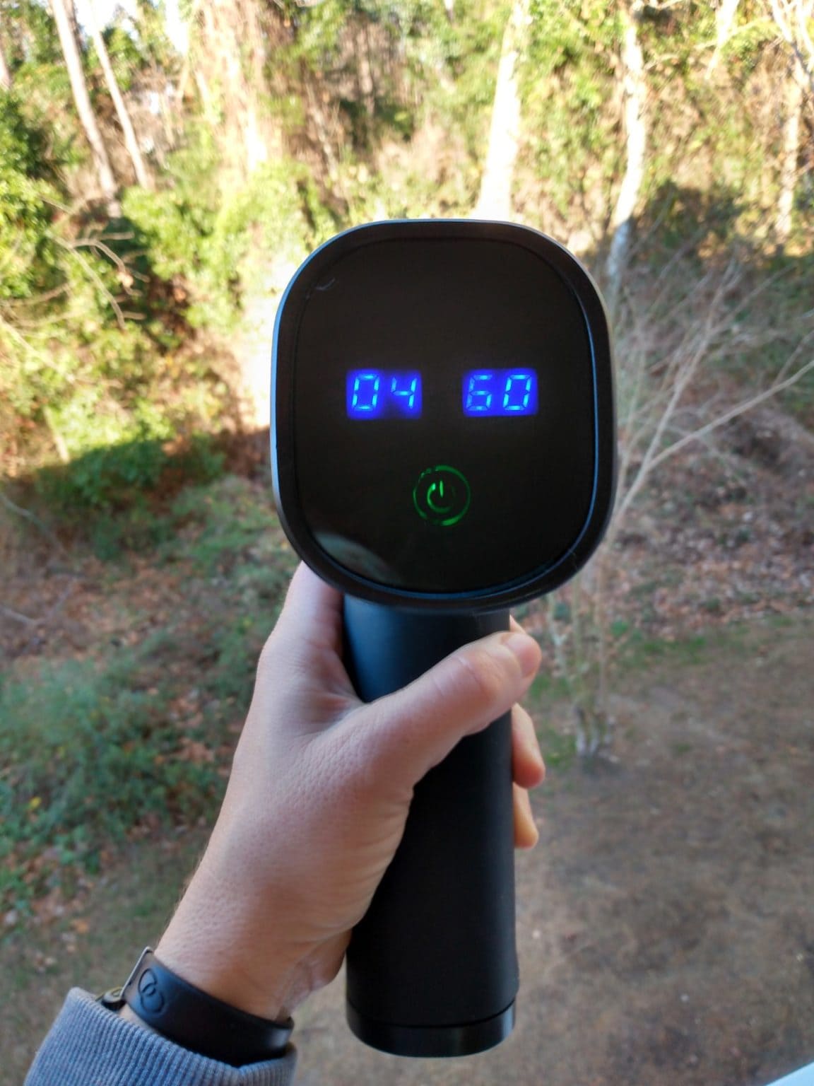 10 Pros & Cons of Massage Guns for Runners RELENTLESS FORWARD COMMOTION