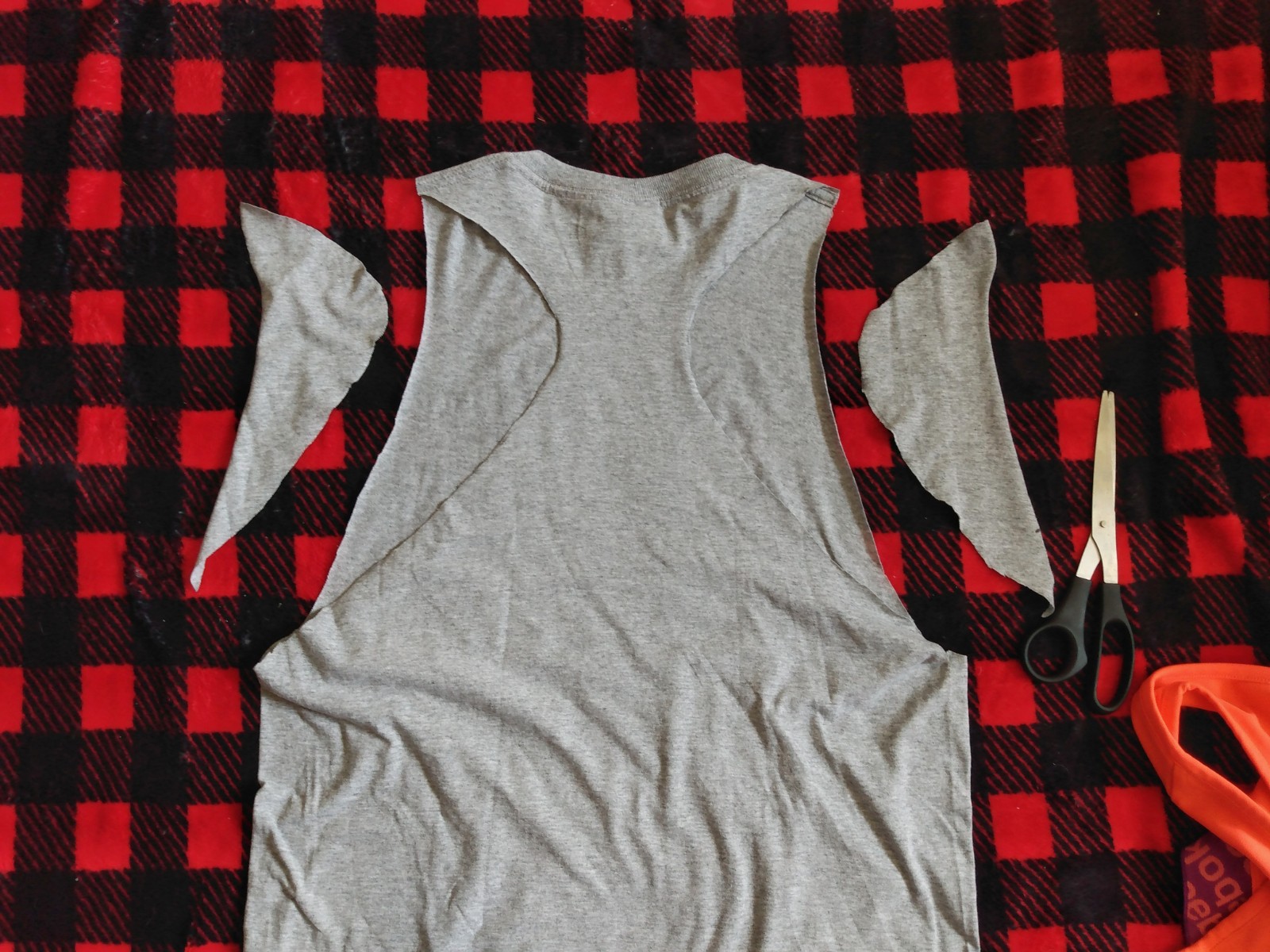 How to Cut a Shirt into a Tank Top No Sewing Required RELENTLESS